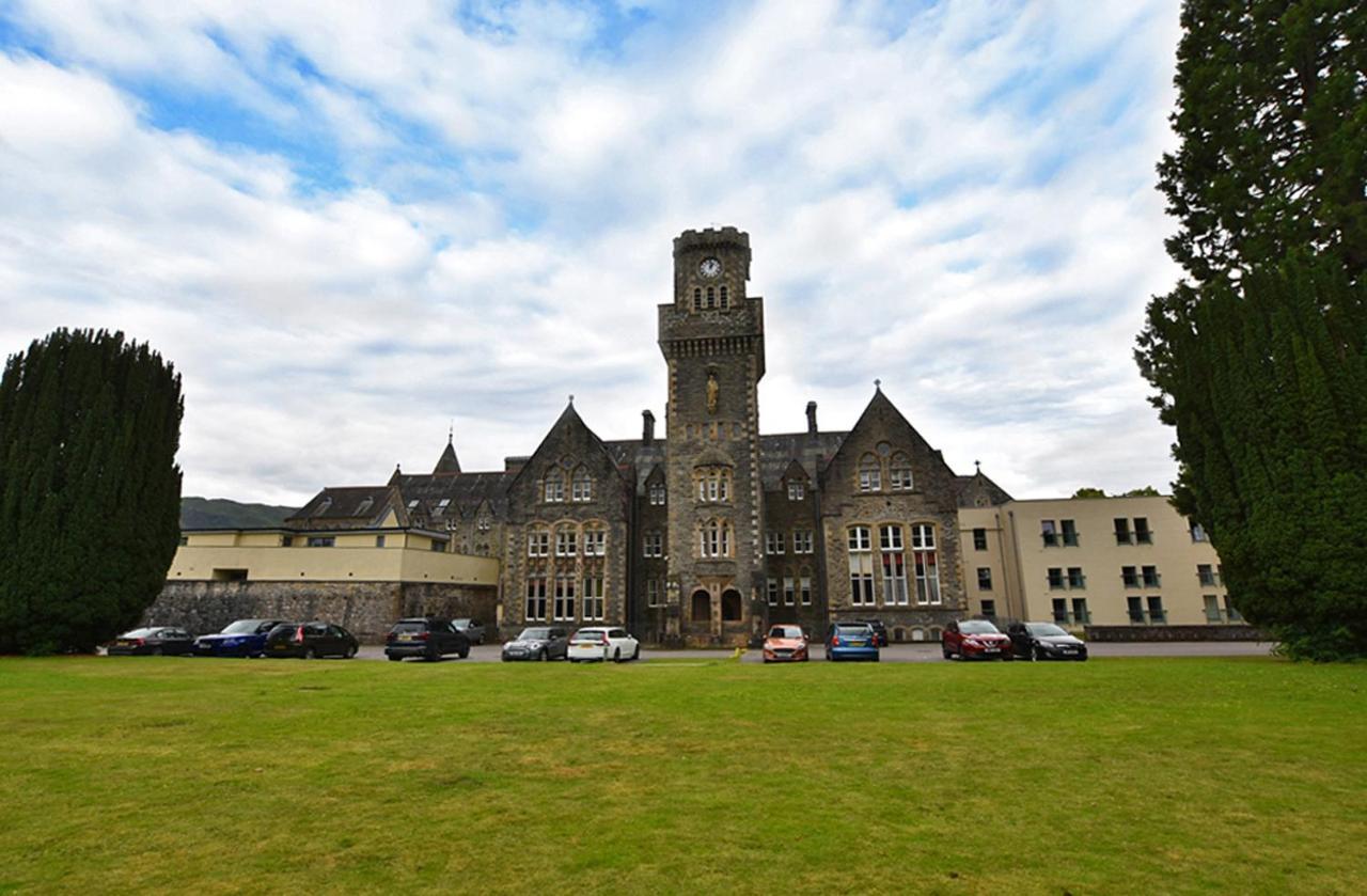 Old School Apartments Highland Club Fort Augustus Exterior foto